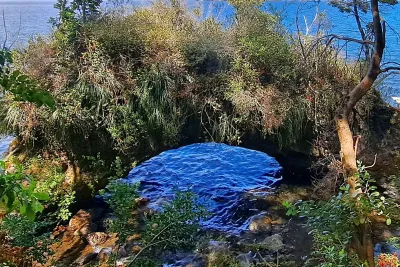 Arco de Piedra Licán Ray